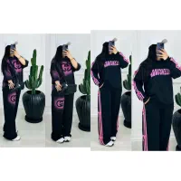 کت  طاووس|لباس|قم, ولیعصر|دیوار