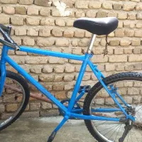دوچرخه در حد نو سایز ۲۶ لاستیک نو تازه خوردم