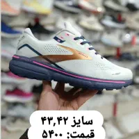 تعدادی کفش اورجینال و مستر آک با قیمت مناسب