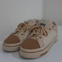 کتونی نو زنانه و دخترانه|کیف، کفش، کمربند|خرمآباد, |دیوار