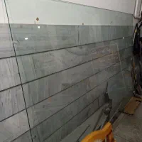 فروش شیشه ۱۰میل به ابعادعرض ۱.۶۷ به طول ۲.۴۷