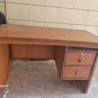 میز تحریر البته با کارای متنوع