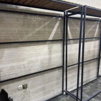 رگال/لامپ ریلی/مانکن/ویترین|فروشگاه و مغازه|اندیشه, اندیشه فاز ۱|دیوار