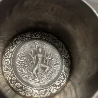 جام قدیمی با طرح حمله نادر شاه به هند(دهلی)|کلکسیون اشیاء عتیقه|سبزوار, قصبه غربی|دیوار