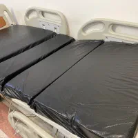 تخت بیمارستانی برقی ۴ شکن به همراه تشک و تشک مواج
