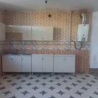 یه خونه همکف ماشین رو دو خواب