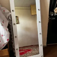 اینه لامپدار