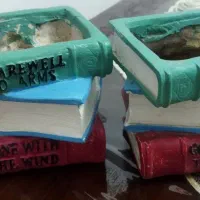 گلدان کوچک فانتزی طرح کتاب