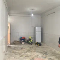 طبقه اول ۶۰ متری خیابان انقلاب ( راه مشترک )