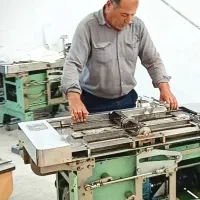 کارگر فنی متوسط