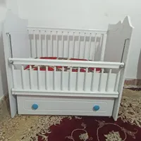 گهواره|تخت و صندلی بچه|تهران, آذری|دیوار