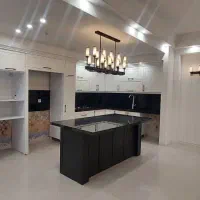 ۱۳۵متر/رحمانیه۱۸/رو به افتاب/روف گاردن/فول امکانات