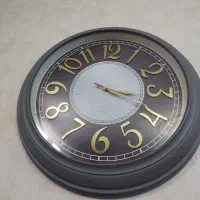 ساعت دیواری