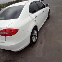 جک J5 اتوماتیک 1800cc، مدل ۱۳۹۵