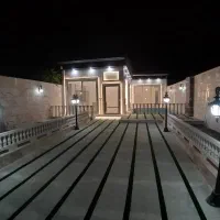 ۳۰۰مترباغ ویلا*سنددار*چسب بافت اقامت دائم