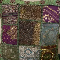 ۳ عدد کوسن ساده سبز رنگ و ۲ عدد کوسن طرح دار|رختخواب، بالش، پتو|تهران, ایرانشهر|دیوار