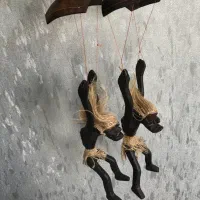 مجسمه و دکوری های چوبی