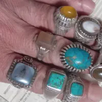 انگوشتر نقره