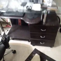 میز تحریر .ترک ..شیشه و‌چوب و استیل .