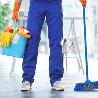 استخدام‌نیروی نظافت خانم