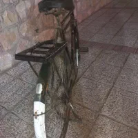 دوچرخه ۲۸قدیمی، عتیقه، تمیز و بکر|دوچرخه، اسکیت، اسکوتر|صدرا-فارس, فاز ۱|دیوار