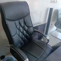 میز و صندلی املاک