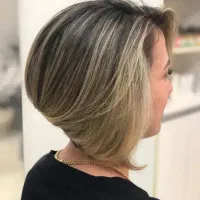 آموزش و خدمات تخصصی تمام لاین‌های زیبایی