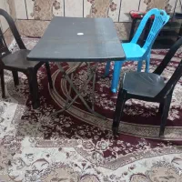 میز و صندلی