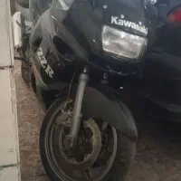 موتور سنگین . کاوازاکی ۴۰۰