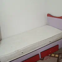 تخت تک نفری