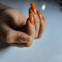 هدیه مابه شما لنزناخن.خدمات تخصصی ناخن