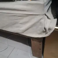 تخت سنتی جنس چوب عالی با تشک بفروش میرسد