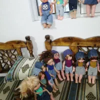عروسک|اسباب‌‌بازی|کاشان, قبرستان دارالسلام|دیوار