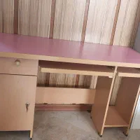 میز تحریر و میز کامپیوتر