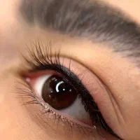 خط چشم / خط مژه / بن مژه  ( آرایش دائم چشم )|خدمات آرایشگری و زیبایی|قم, بلوار امین و ساحلی|دیوار