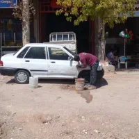 مغازه روبروی کلبه سبز