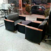 مبلمان اداری اطلس فرم  جلو مبلی با شیشه