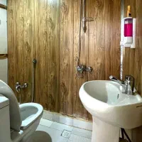 رهن کامل سوئیت در خانه اصیل شیرازی|اجارهٔ خانه و ویلا|شیراز, سیاه سنگ|دیوار