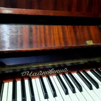 پیانوی کلاسیک|پیانو، کیبورد، آکاردئون|رشت, گلسار|دیوار