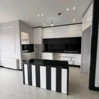 رشتیان بر اصلی/۱۶۵متر نورگیر/سازه برند