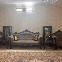 مبل ۷نفره کلاسیک+میز وسط و۲عسلی+دوتابوفه+میز ۶نفره
