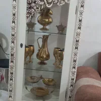 ویترین در حد نو ۴۰۰