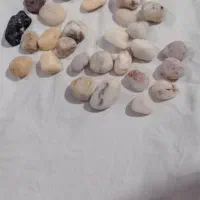 سلام دوستان  چند عدد سنگ به  فروش