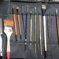 رنگ و قلم مو نقاشی