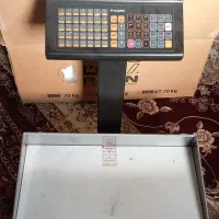 ترازوی فروشگاهی ۷۰ کیلویی پرینتردار رادین 8800Pro