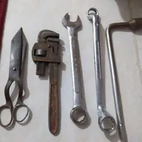 آچار و ابزار مکانیکی قدیمی سالم