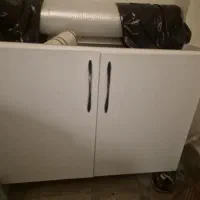 یک عدد کابینت نو زمینی با صفحه رو و پشت کامل