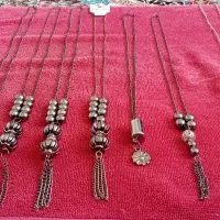 زنجیر و گردنبند رنگ ثابت