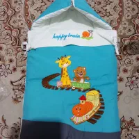 قنداق فرنگی در حد نو با تخفیف|اسباب و اثاث بچه|تهران, مینای شمالی (مخبر)|دیوار