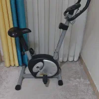 دوچرخه ثابت ورزشی